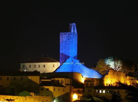 Questa notte colorata di blu la Torre del Cassero per il progetto “Go Blue”